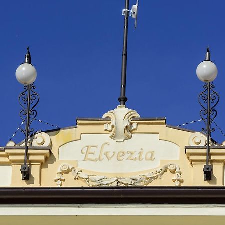 סטרסה Boutique Hotel Elvezia מראה חיצוני תמונה